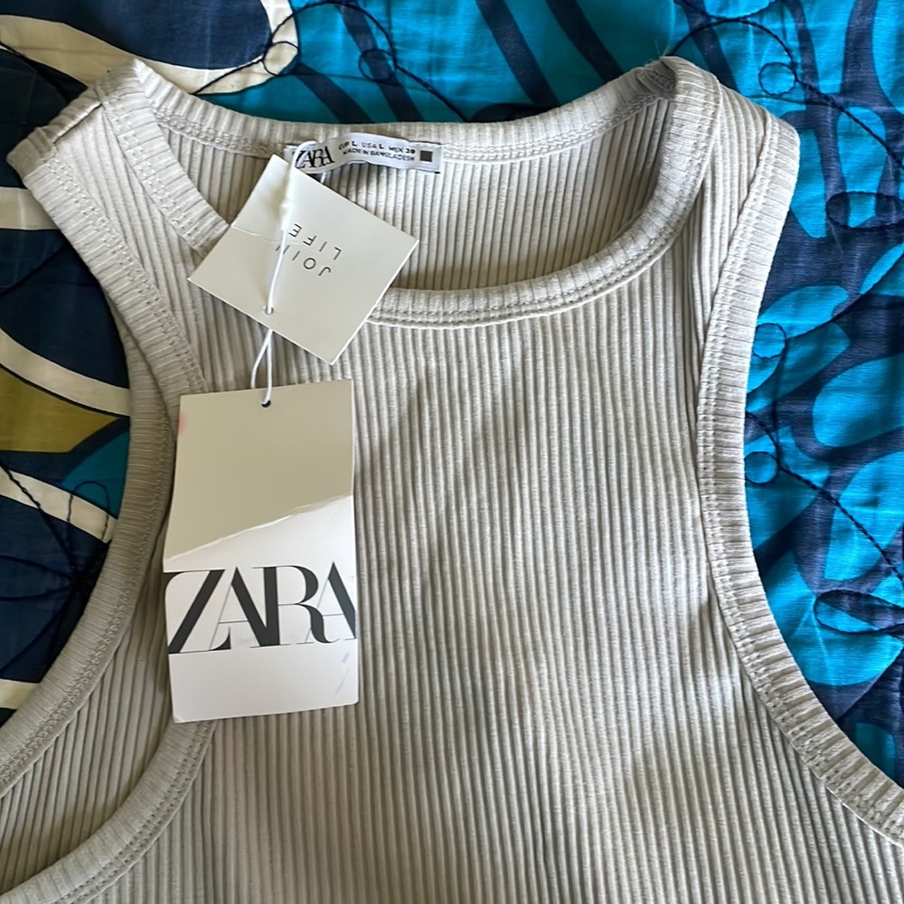 Zara Ribbed Halter Top - Picture 5 of 5